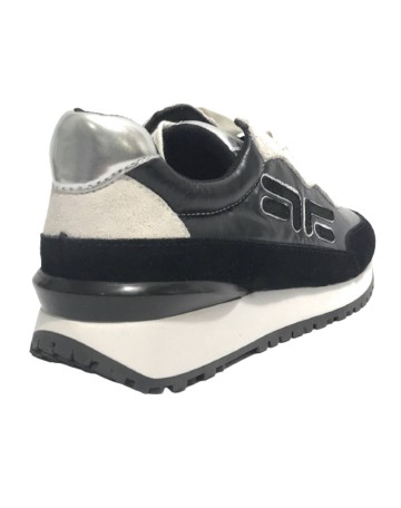 Scarpe donna Fornarina sneaker running Urraca in pelle/ nylon black D24FN10