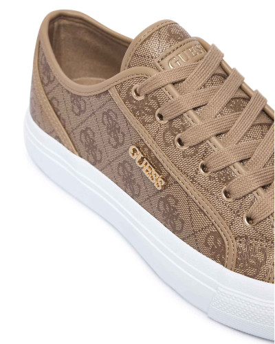 Scarpe donna sneaker Guess Jelexa10 in ecopelle milk logo D27GU12 FLTJ10FAL12