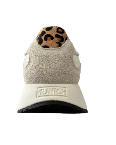 Sneaker donna Munich Mamba 18 bianco/ nero D27MU05 4191018