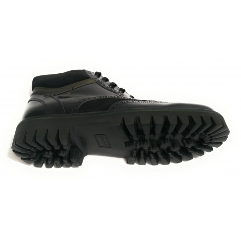 Polacchino brogue Galizio Torresi fondo carrarmato in pelle/ suede nero uomo  UGT19