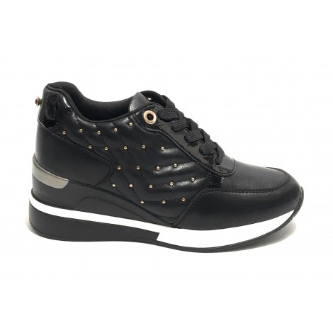 Scarpe donna sneaker running con zeppa Gold&gold in ecopelle nero D20GG27