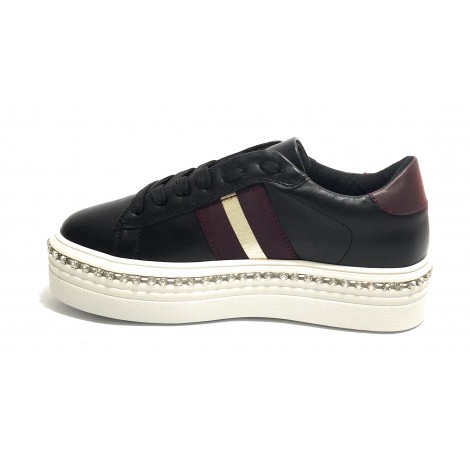 Scarpe donna Gold&gold sneaker fondo platform in ecopelle nero D20GG38