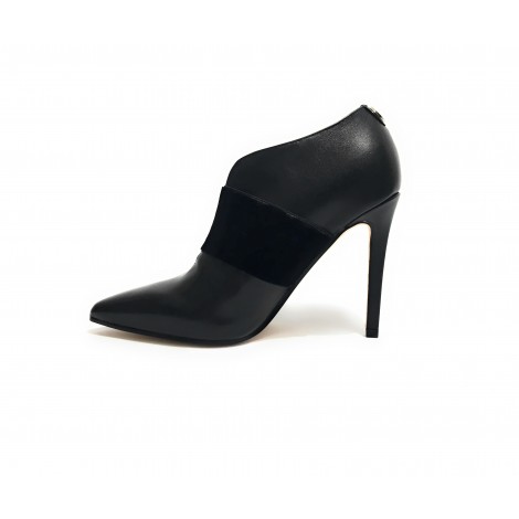 Scarpe donna Guess ankle boot mod. Ovila shootie TC 100 pelle black D20GU57