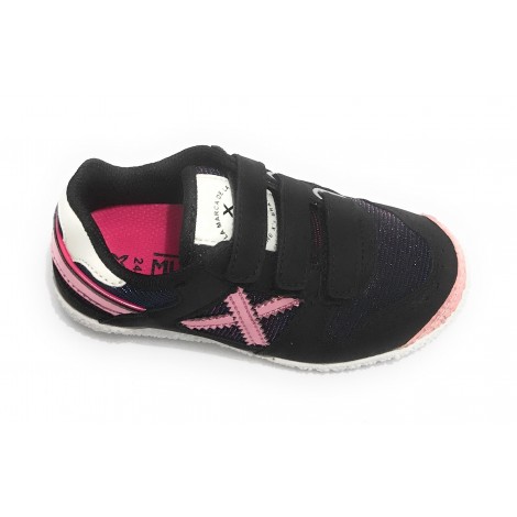 Scarpe bambino Munich sneaker con strap Mini Goal in suede nero/ tessuto Z21MU09