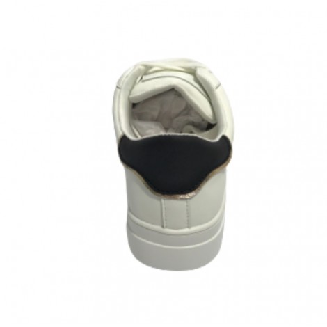 Scarpe donna sneaker Gold&gold ecopelle bianco/ nero con borchie DS22GG01 GB316