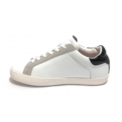 Scarpe donna Love Moschino sneaker in pelle bianco/ nero DS22MO20 JA15532