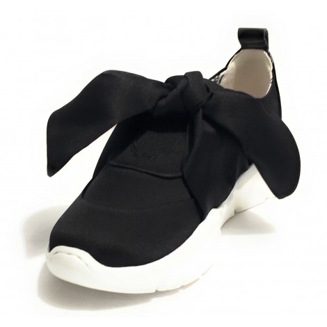 SNEAKER FONDO RUNNING LOVE MOSCHINO IN RASO COLORE NERO CON FIOCCO DONNA DS19MO12